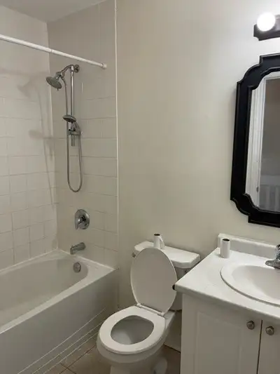 3 Level 3 Bedroom Home Close to Hwy.400, View more