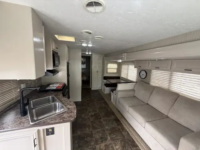 2013 Newmar Bay Star 2901 in RVs & Motorhomes in Longueuil / South Shore - Image 7