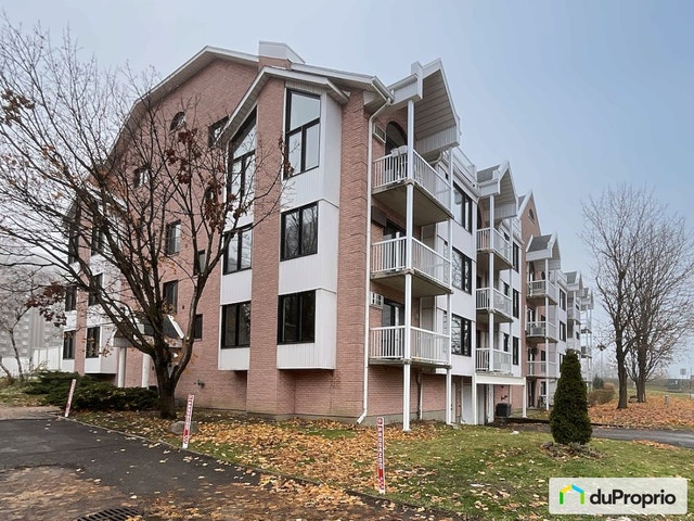 $432,000 - Condominium for sale in Longueuil (Vieux-Longueuil) — photo 2