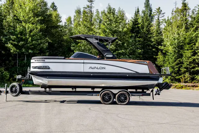 2024 Avalon WAKETOON in Powerboats & Motorboats in Rimouski / Bas-St-Laurent - Image 12