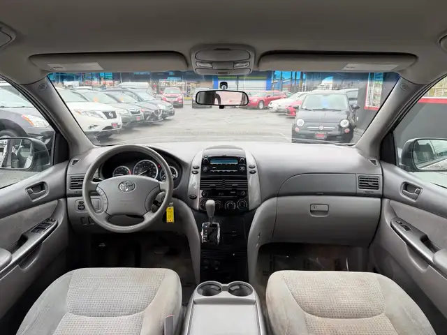 2006 Toyota Sienna 5dr CE 8-Passenger, FREE 0NE YEAR 20,000 KM L in Cars & Trucks in Vancouver - Image 14