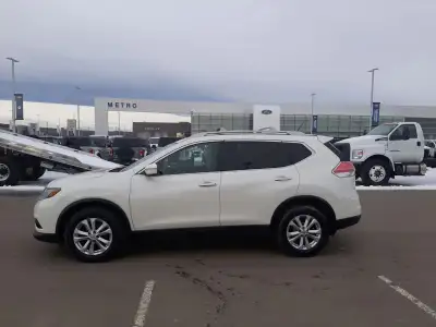 Sunroof, Bluetooth, Heated Seats, Rear View Camera, SiriusXM! Looking for the room and capability of...
