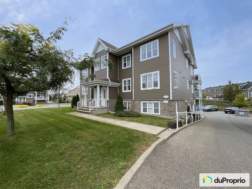 $369,900 - Condominium for sale in St-Hyacinthe (Douville) — photo 2