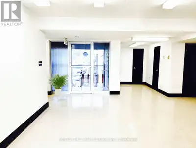 Incredible Opportunity To Lease This Professional Office Space Located At Bathurst & Queen! Upper Fl...