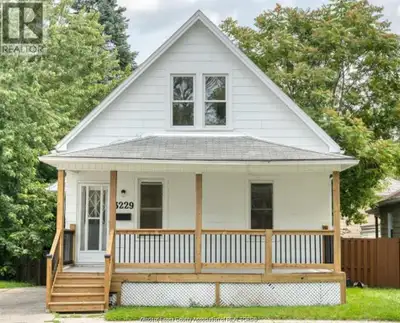 House available for Lease, Featuring 4 Bedrooms, 2 full Baths, Modem style Kitchen, Living Room. Thi...