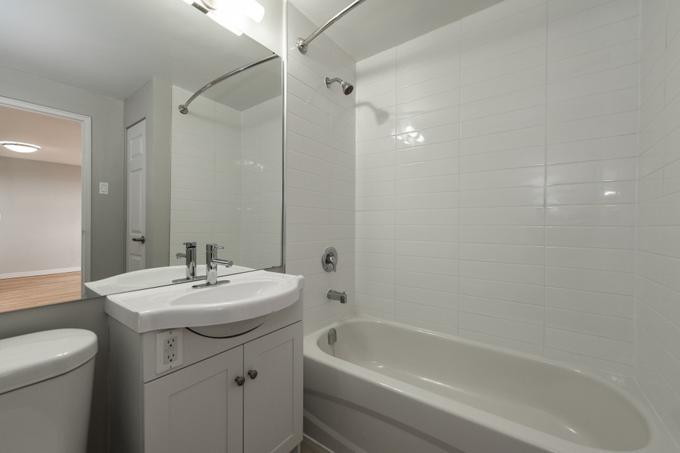 2 Bedroom Wellington Street Downtown Long Term Rentals Ottawa