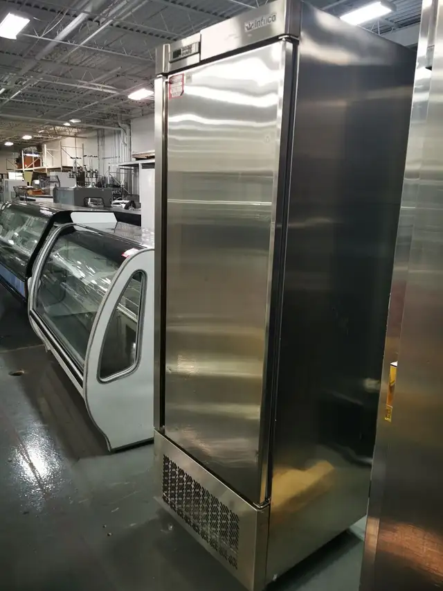 Used Pastry Cases, Used Deli Cases, Used Restaurant Equipment in Industrial Kitchen Supplies in City of Toronto - Image 6