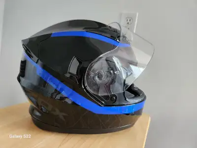 Casque helmet moto Zox Sonic small (casque trop grand, c'est plus un médium) Acheté en liquidation e...