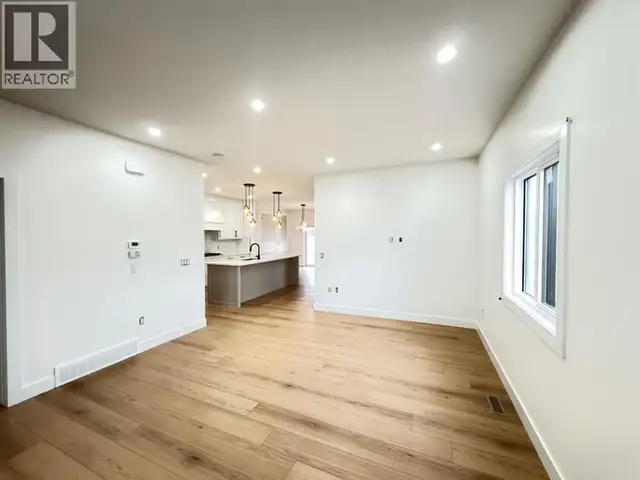 709 Mandalay Avenue Carstairs, Alberta in Houses for Sale in Red Deer - Image 6