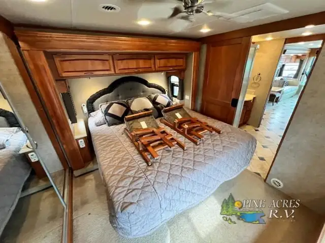 2009 Holiday Rambler Endeavor 41 PDQ 062,221 Miles in RVs & Motorhomes in Moncton - Image 59