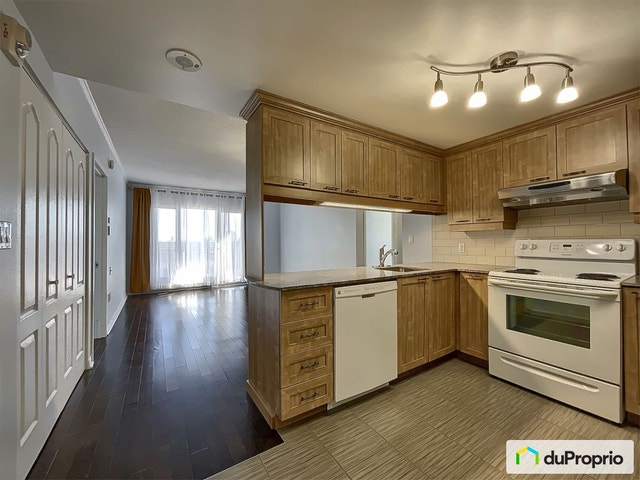 $370,000 - Condominium for sale in St-Sacrement — photo 2