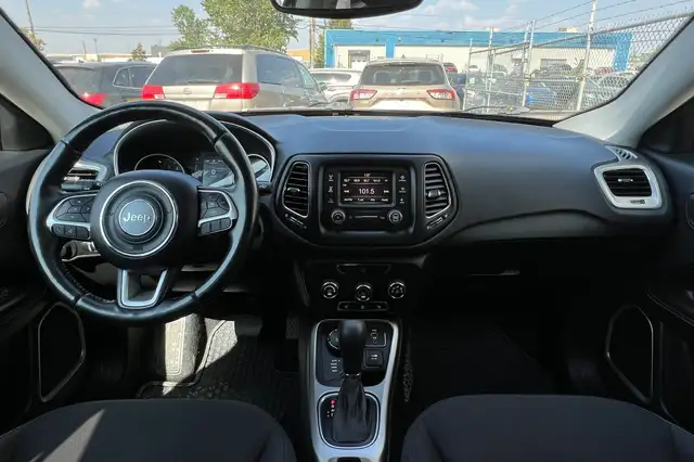 2018 Jeep Compass Sport 4WD in Cars & Trucks in Saskatoon - Image 17