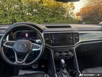 This Volkswagen Atlas delivers a Regular Unleaded V-6 3.6 L/220 engine powering this Automatic trans... (image 9)