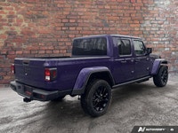 This Jeep Gladiator boasts a Regular Unleaded V-6 3.6 L/220 engine powering this Automatic transmiss... (image 4)