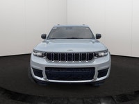 Say hello to your family's new favourite road trip machine! This *2024 Jeep Grand Cherokee L Laredo*... (image 8)