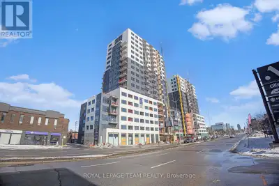 MOVE-IN READY! PROMOS AVAILABLE. Experience refined luxury at Carlton West in this spacious 2-bedroo...