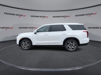 // ACCIDENT FREE!! // // SINGLE OWNER! // Meet the 2023 Hyundai Palisade Preferred 8-Passenger AWD,... (image 4)