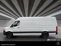 Mercedes-Benz Rive-Sud, la destination Mercedes-Benz par excellence. Bienvenue en première classe. D... (image 1)