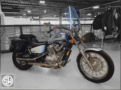 2007 Honda VT600C Unit Includes: - Mustang seat - Switchback windshield 2007 Honda VT600C