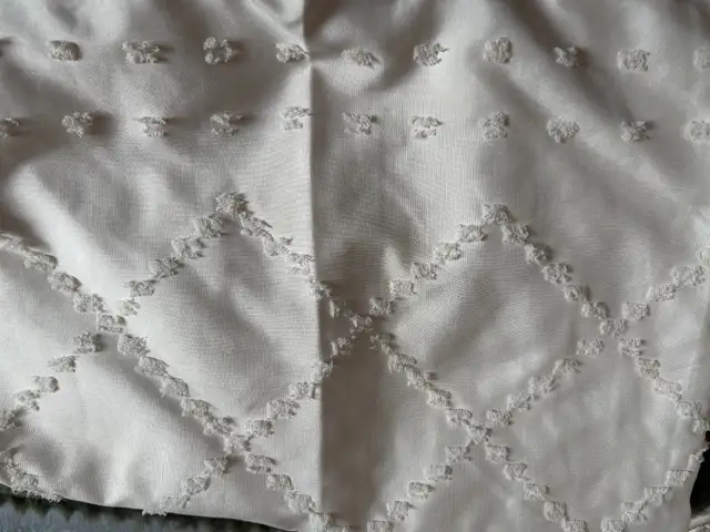 3 queen size duvet cover sets . 3 for $80 or $30 each . in Bedding in Barrie - Image 2