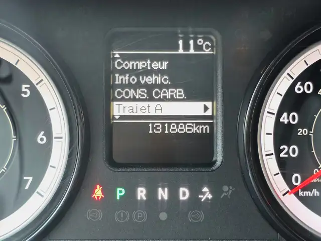 Ram 1500 Classic Express Hemi 4x4 2020 in Cars & Trucks in Laval / North Shore - Image 21