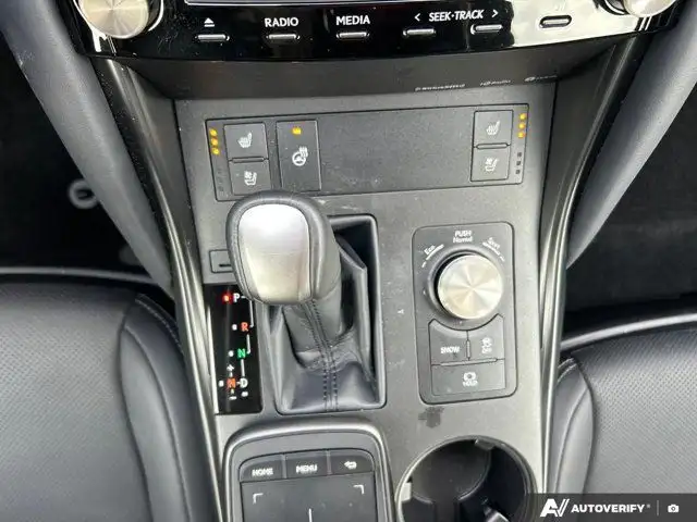 2025 Lexus IS 300 Awd | Leather | Sunroof | Accident Free in Cars & Trucks in Mississauga / Peel Region - Image 22