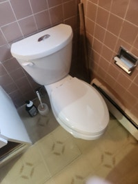 Nice 1 Bedroom Unit 6 is available immediately on second floor with Balcony in well maintained 16 un... (image 3)