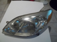 HEADLIGHT GAUCHE (CONDUCTEUR) TOYOTA MATRIX 2003-2008