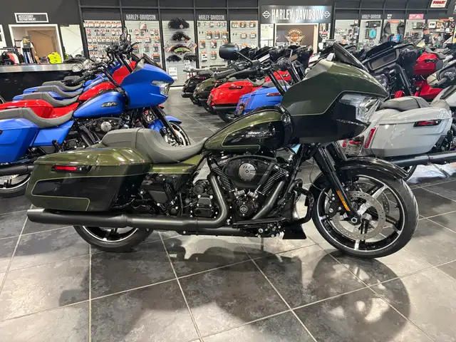 2026 Harley-Davidson Road Glide in Street, Cruisers & Choppers in Sudbury - Image 3