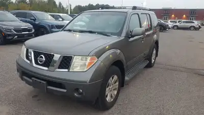4X4 V6 Cylinder Engine, Automatic Transmission, LOADED! LEATHER, POWER SLIDER ROOF, ALUMIMUM RIMS, 3...