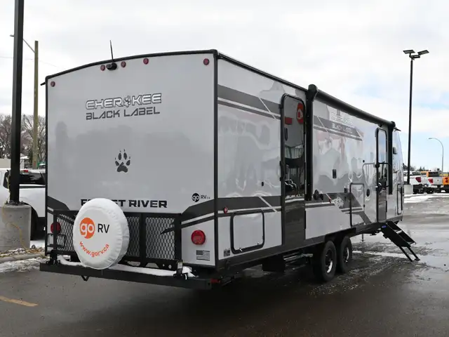 2026 GREY WOLF 27GHBL in Travel Trailers & Campers in St. Albert - Image 7