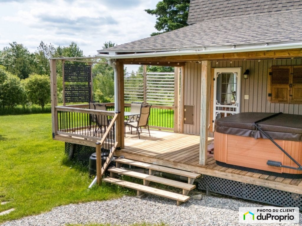 $429,000 - Cottage for sale in Bury — photo 3