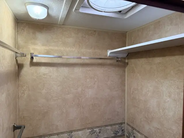 2011 Jayco JAY FLIGHT 29 RLS in Travel Trailers & Campers in St. Albert - Image 28