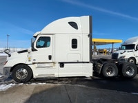 2019 FREIGHTLINER T12664ST;Heavy Duty Trucks - Conventional Truck w/ Sleeper Penske Location 105 SAL... (image 3)