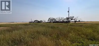 A RARE FIND! FINALLY THERE IS AN AMAZING ACREAGE THAT YOU MAY CALL HOME! ONLY 8 KMS FROM ASSINIBOIA....