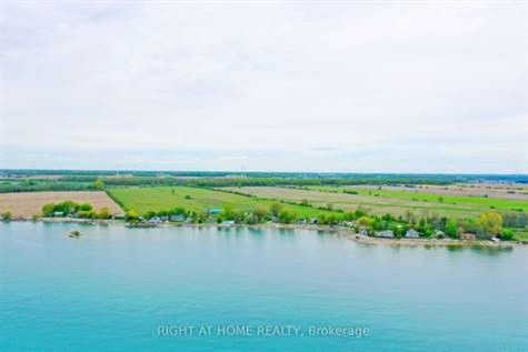 1475 Lakeshore Rd in Houses for Sale in Hamilton - Image 3