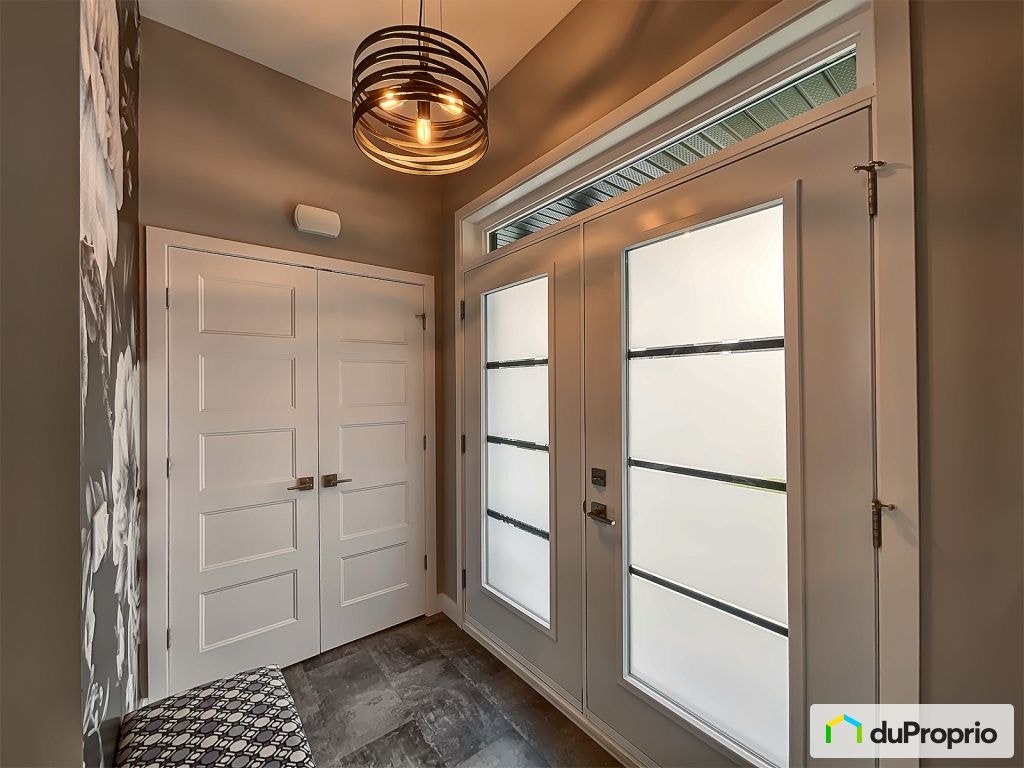 $939,000 - 2 Storey for sale in Sherbrooke (Fleurimont) — photo 2