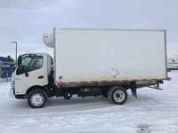 2020 Hino Truck 195 2020 HINO TRUCK 195;Medium Duty Trucks - VAN-REEFER Penske Location 2500 PITFIEL... (image 3)