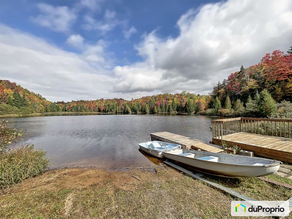 $1,149,000 - Cottage for sale in Brébeuf — photo 1