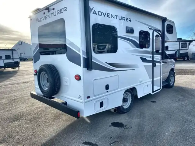 2022 Adventurer LP Class C Adventurer 19RD in RVs & Motorhomes in St. Albert - Image 9