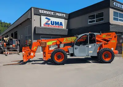 2017 Xtreme XR1255 Telehandler For Sale Key Specs: Capacity: 12,000 lbs | Max Lift Height: 55' | For...