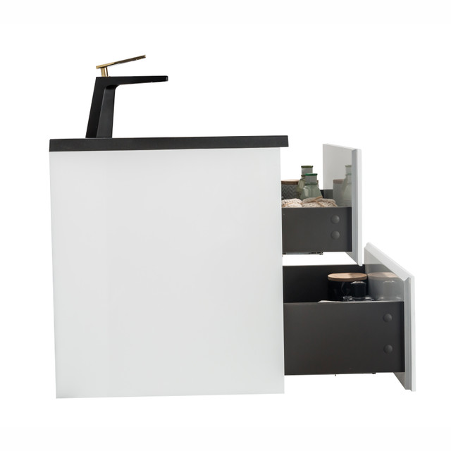 24" White Wall Mount Bathroom Vanity w/ Quartz countertop dans Armoires et revêtements de comptoir  à Ouest de l’Île - Image 4