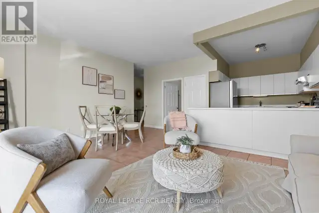 12 - 16 FOURTH STREET Orangeville, Ontario in Condos for Sale in Oakville / Halton Region - Image 8