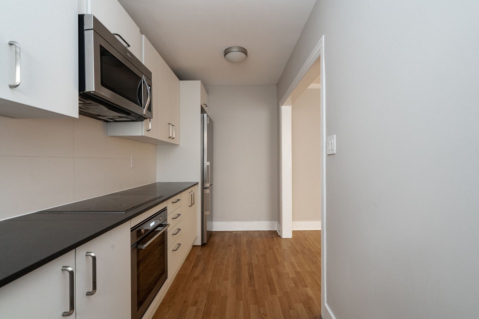 Renovated one bedroom at Arlington and St Clair Ave W - ID 1101 3