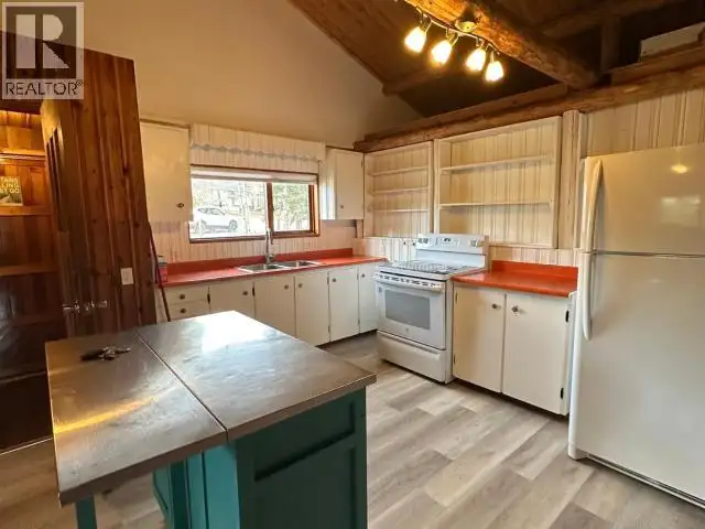 119 ALSEK CRESCENT Haines Junction, Yukon in Houses for Sale in Whitehorse - Image 9