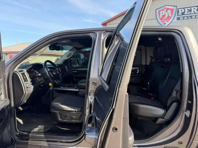 2014 Ram 1500 Sport6050330269935411211