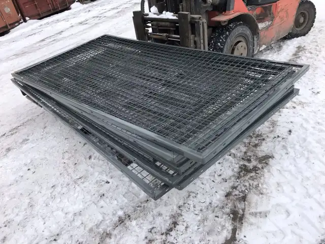 Grille de métal in Other in Drummondville - Image 3