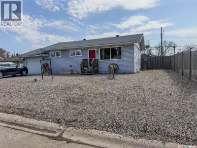 If you are one of many that have been looking for a great home in Langenburg then take a look at thi...