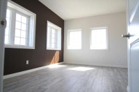 SPACIOUS 2 BEDROOM APARTMENT FOR RENT IN KITCHENER! LOCATED IN COUNTRY HILLS NEIGHBOURHOOD AT STRASB... (image 5)