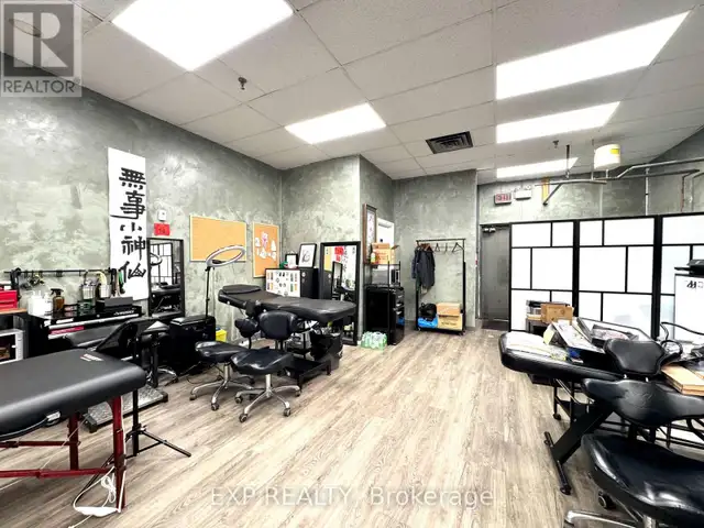 19 WOOTTEN WAY N Markham (Markham Village), Ontario in Commercial & Office Space for Rent in Markham / York Region - Image 6